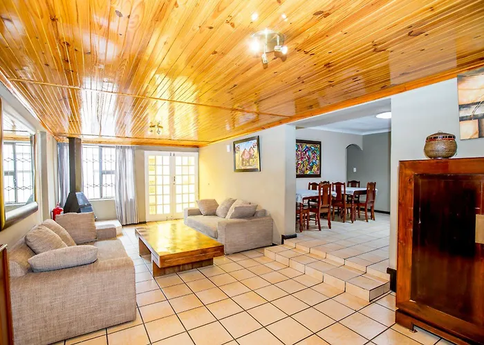 Oria Lodge